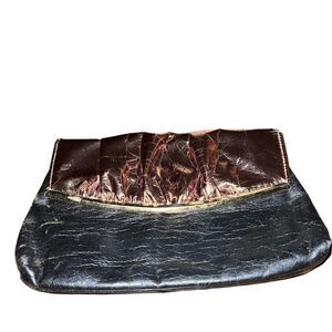 Vintage‎ faux leather clutch in black and bronze